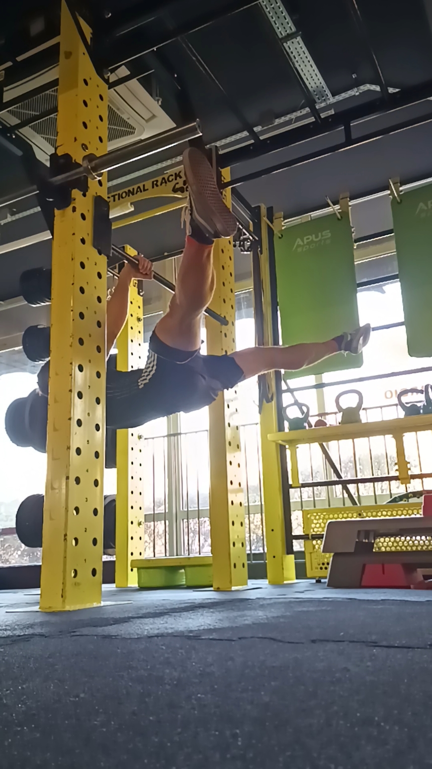 Getting it back ↩️ 142/157 #frontlever #straddlefrontlever #muscleup #streetworkout #progress #calisthenics #strong #training #gym #exercise #workout #streetworkout #bodyweight #athlete 