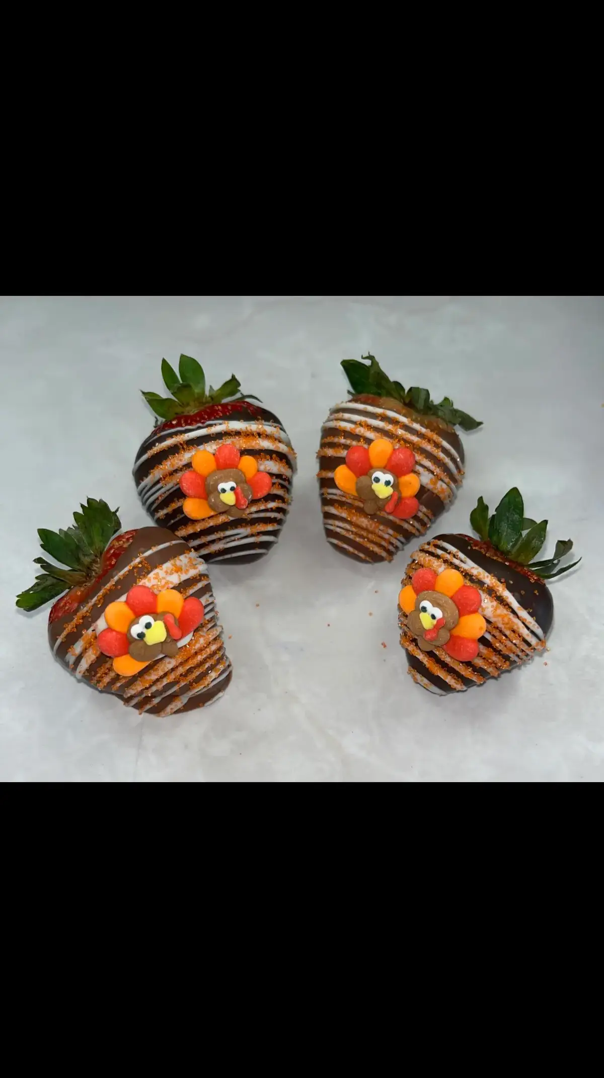 Turkey Strawberries! #chocolatestrawberries  #chocolatefruit  #thanksgivingdesserts  #happythanksgiving  #fypシ  #foryourpage  #supportsmallbusiness 