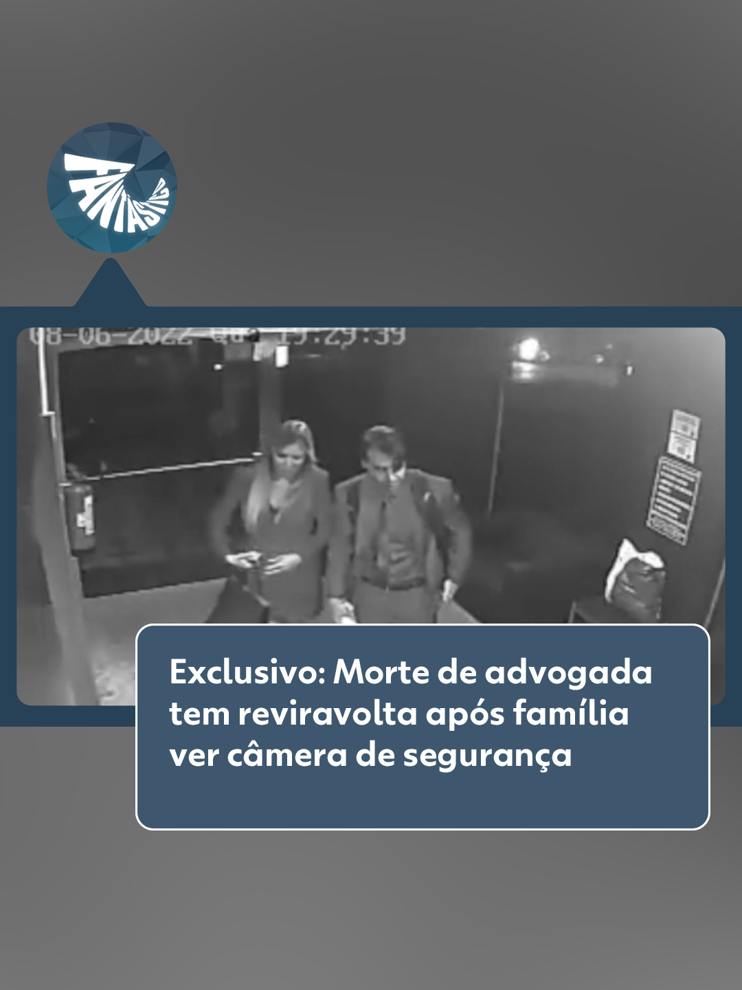 Exclusivo - O Fantástico teve acesso com exclusividade às imagens das câmeras de segurança que registraram a morte da advogada Carolina Guimarães, há dois anos, em Belo Horizonte. Tratado inicialmente como suicídio, o caso teve uma reviravolta quando o então namorado, de Carolina, o também advogado Raul Lages, foi acusado de homicídio triplamente qualificado. Ele espera o julgamento em liberdade. Para a família e amigos, a versão de suicídio nunca fez sentido. E o irmão de Carolina, o também advogado Demian Magalhães, começou a recolher provas logo após o crime. Veja mais em #g1. #fantástico #investigação #mg #minasgerais #tiktoknotícias