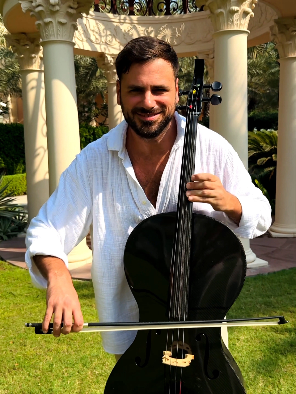 Your daily dose of HAUSER 😉🎻