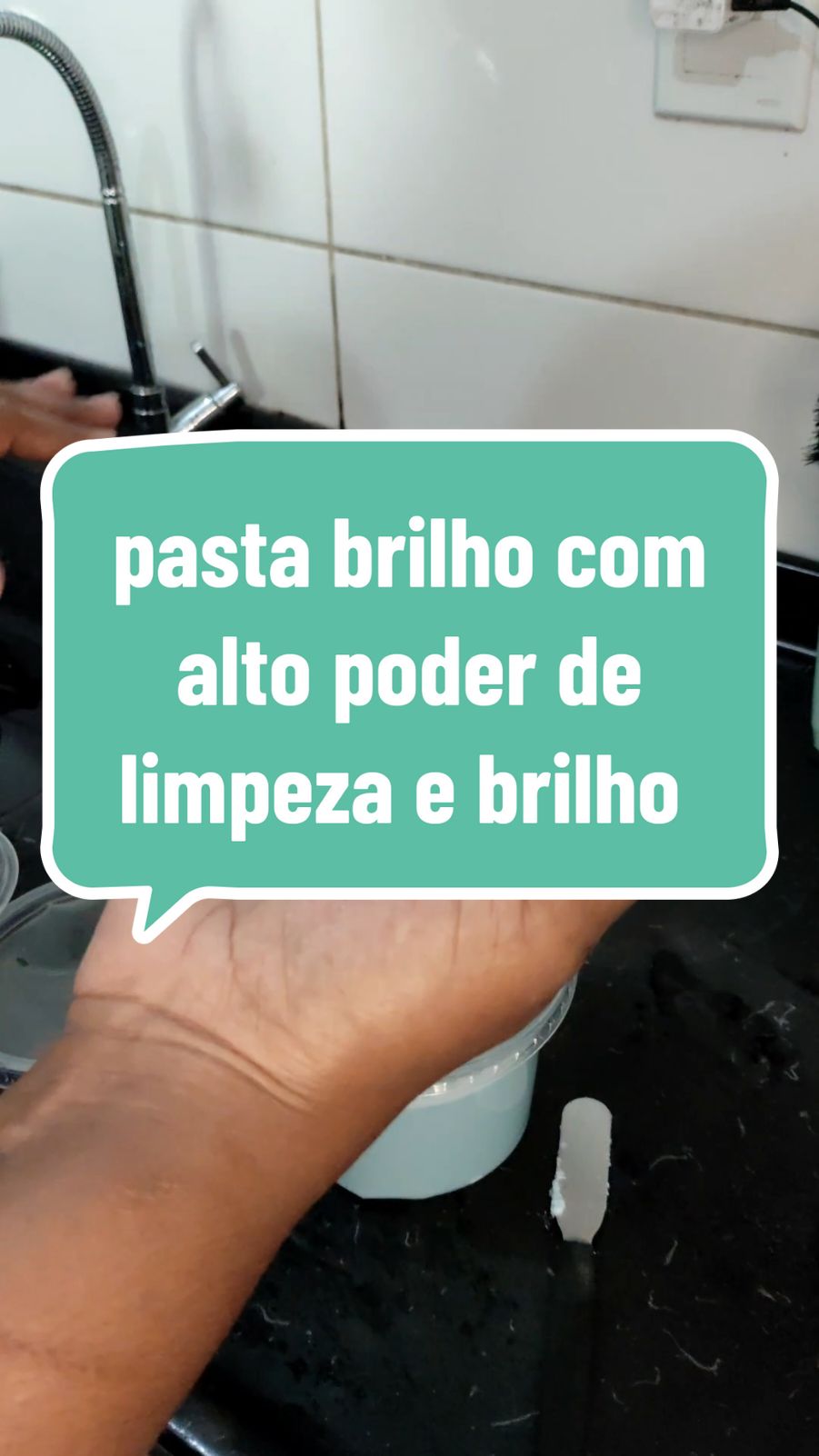 pasta brilho com alto poder desengordurante e brilho #viraliza #foryu #limpeza #tiktokviral #amsr #pastabrilho 