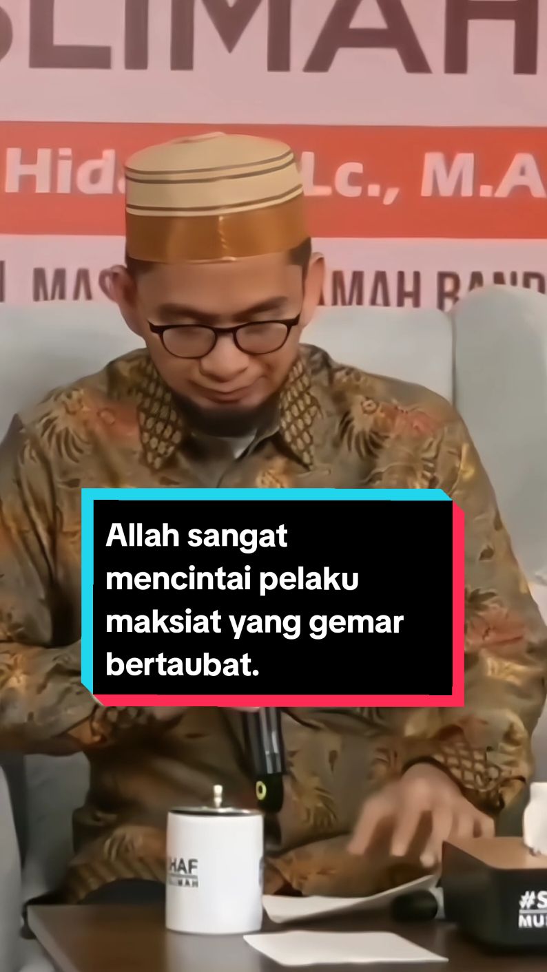 Allah sangat mencintai pelaku maksiat yang gemar bertaubat, dibandingkan orang sholeh yang tidak pernah merasa salah. #adihidayatfans #ustadzadihidayat #adihidayatofficial 