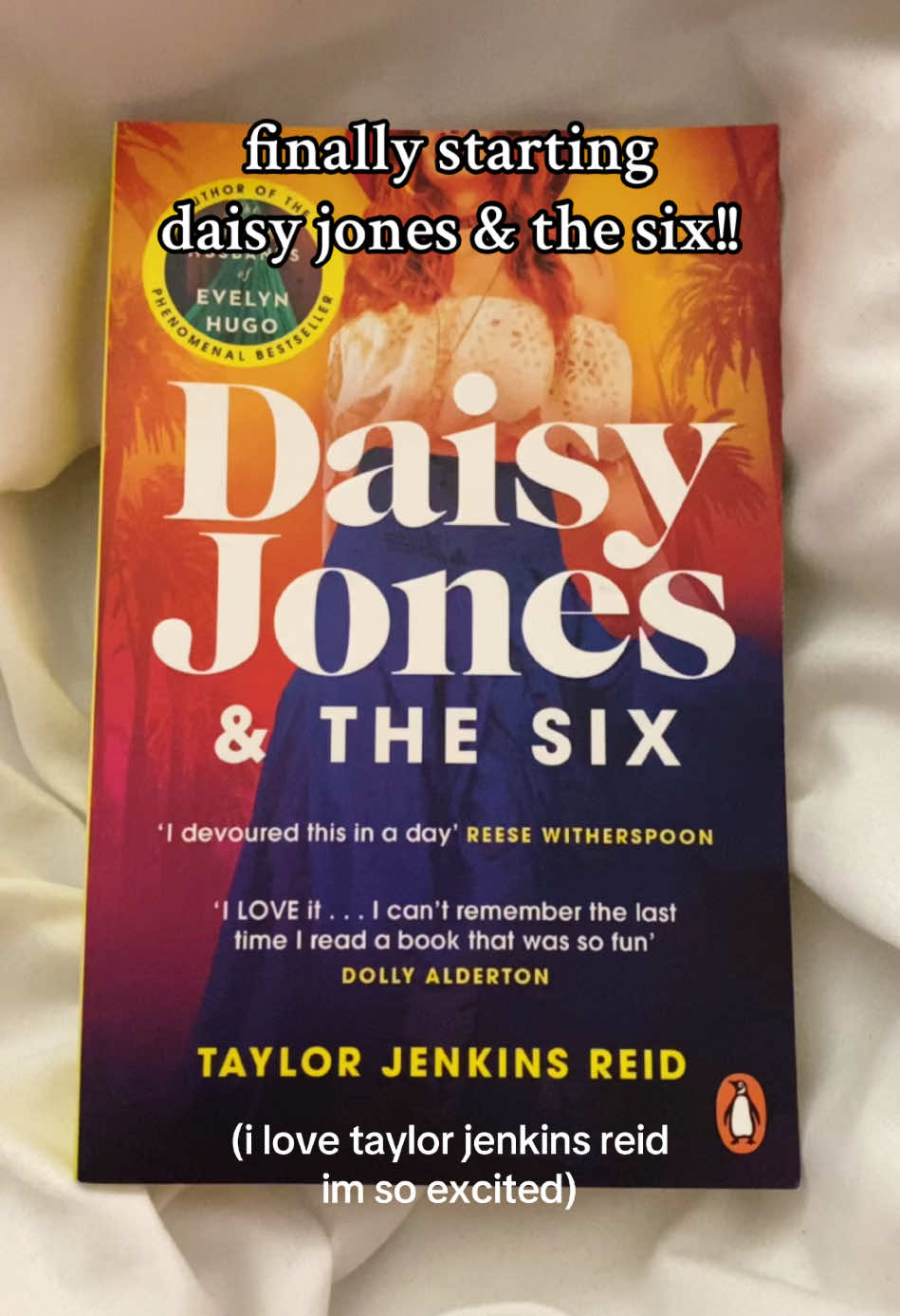 i actually love #taylorjenkinsreid books so so so much its insane 😭 #daisyjonesandthesix #aurxvrs #BookTok #fyp 