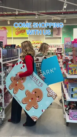 Come shopping with me: giant gift card edition 👀💙🎁 #Primark #Penneys #GiftIdeas #CSWM #Christmas
