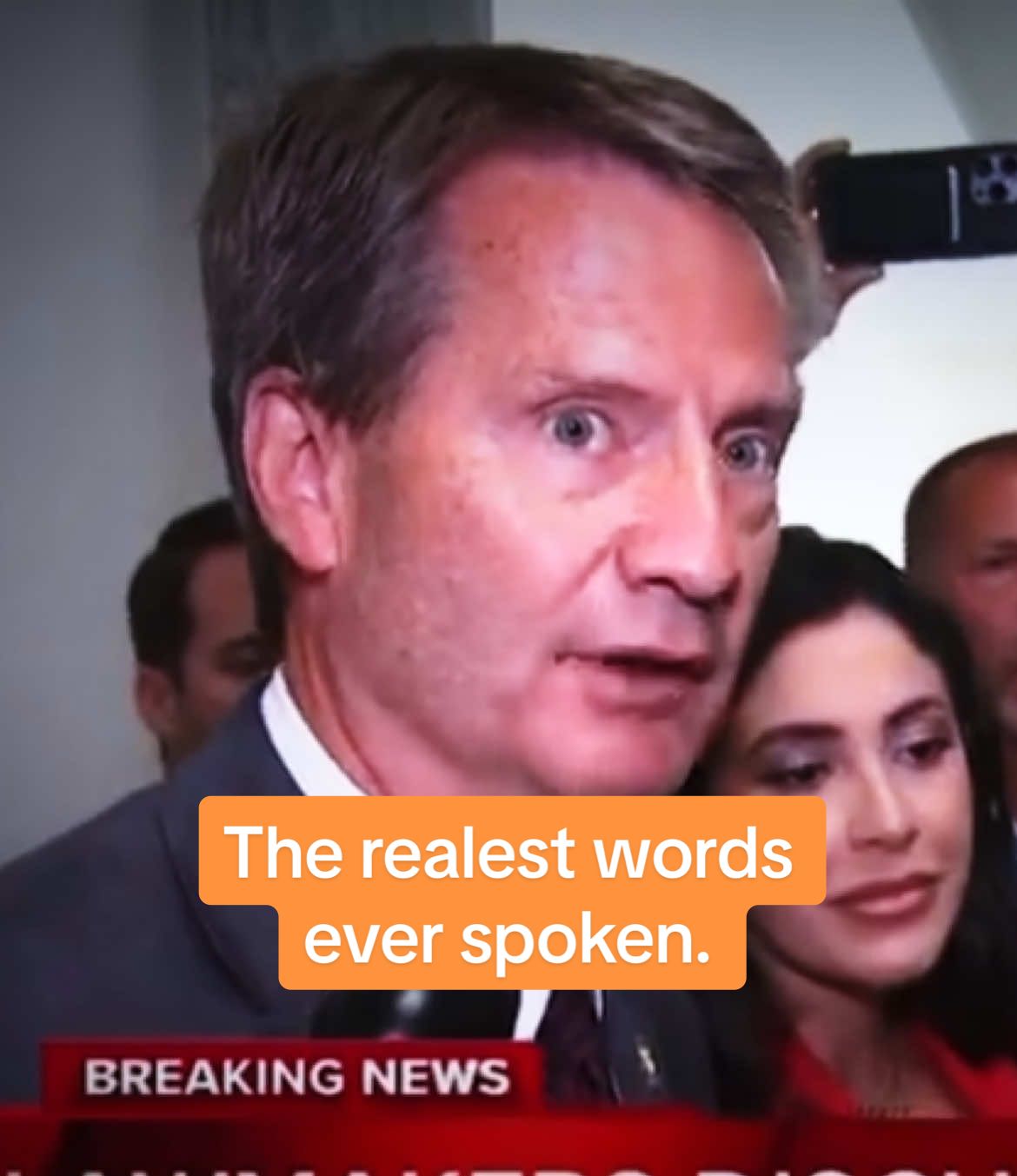 👀 Rep. Tim Burchett: “I hope that you get the opportunity to see what we’ve seen” #UAP #UFO #aliens #fyp 