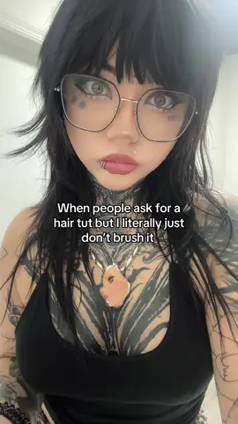 Pro tip🕺#fyp #tattoos #wolfcut #shagcut #hairtok #tattootok 