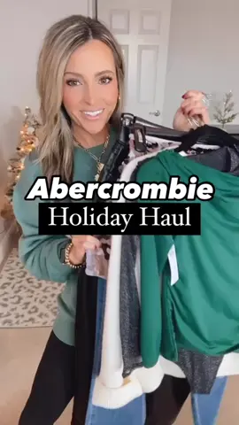 Everything are 25% off + an additional 15% off with code CYBERAF for myAF members. (It’s free to sign up!) #blackfridaydeals #holidayoutfits 