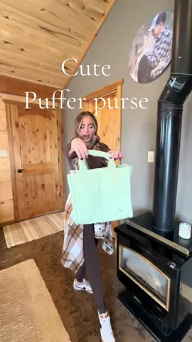 This puffer bag would be such a good gift!🤎  #pufferbag #pufferpurse #beandedcontent #tts #tiktokshop #bag 