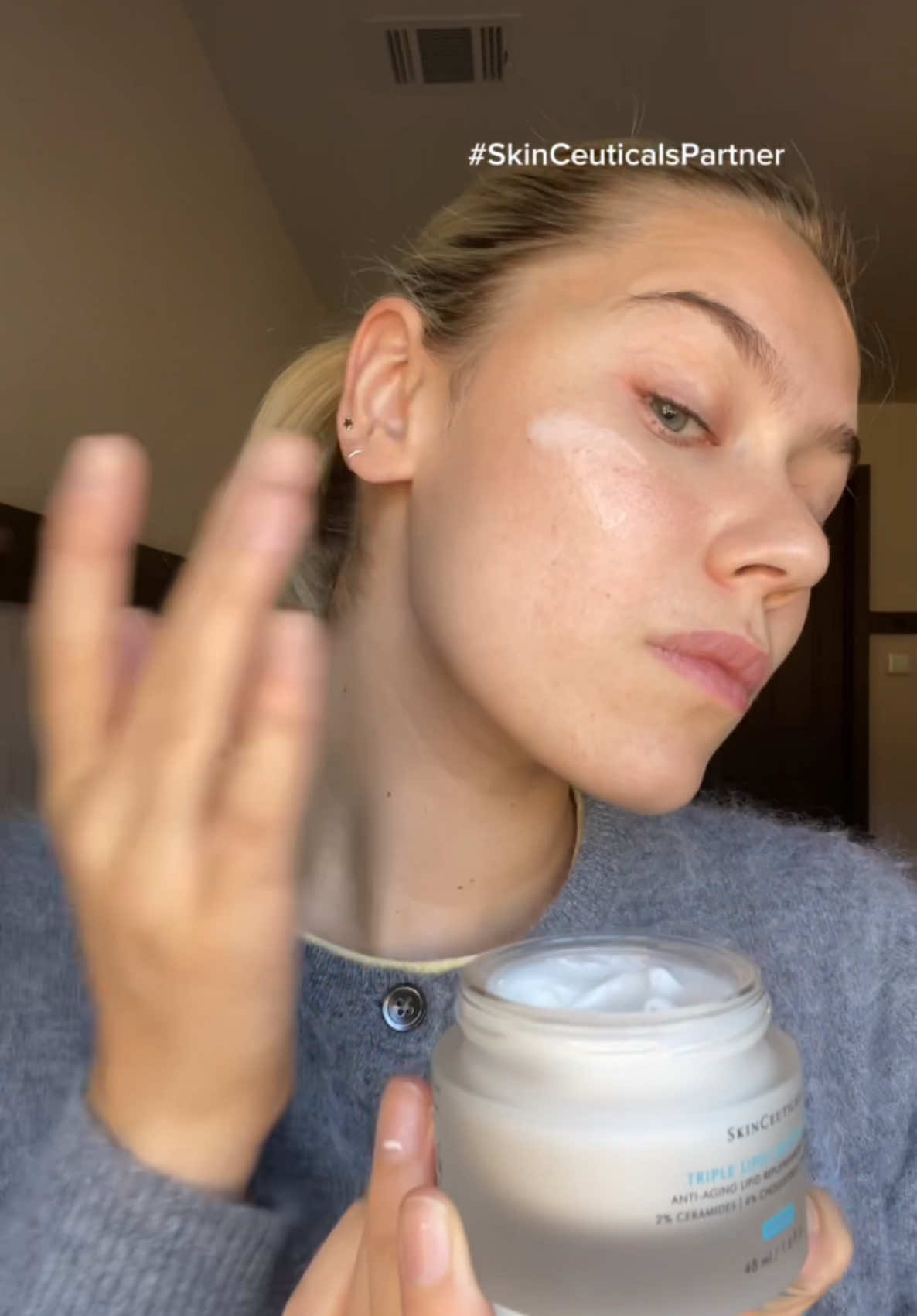 Skincare that leaves @margot.lee’s skin radiant and hydrated. Triple Lipid Restore 2:4:2 is a must-have. #SkinCeuticalsPartner #grwm #fallmakeuproutine