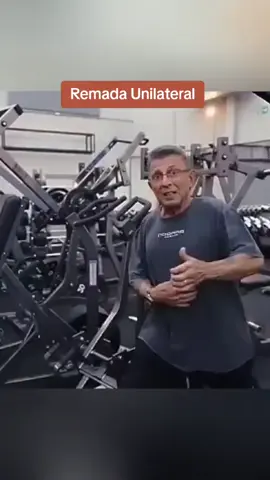 Mestre Johann explica sobre remada unilateral. #remada #remadaunilateral #tenentebreno #academia #musculação #GymTok 