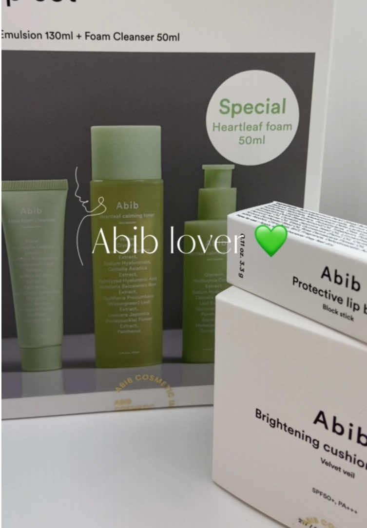 I love @Abib Global !🌿 - Fondotinta a Cushion con all’interno la cialda di ricambio, uniforma e copre tutte le imperfezioni in una sola passata - Lip Balm al miele, lascia le labbra morbidissime per molte ore 🍯  - Set “Calmante” della pelle, perfetta per pelli imperfette o che si arrossano facilmente Tutti questi prodotti sono stati presi da @cosmetic_jolse, spedizione globale gratuita ancora per poco!!💚