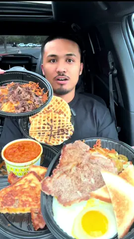 House of Waffles🧇 #fyp #Foodie #foodreview #fypツ #foodtiktok #mukbang #waffles #foodasmr #wafflehouse #tastetest 
