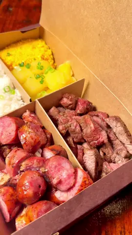 Churrasco na caixa, nossa mais nova opção para levar aquele churrasco assado na brasa direto para o conforto da sua casa🤤 Peça no ifood ou no nosso Whats 17-99779-5111 #fernandopolis #delicia #churrasco #interiorsp #
