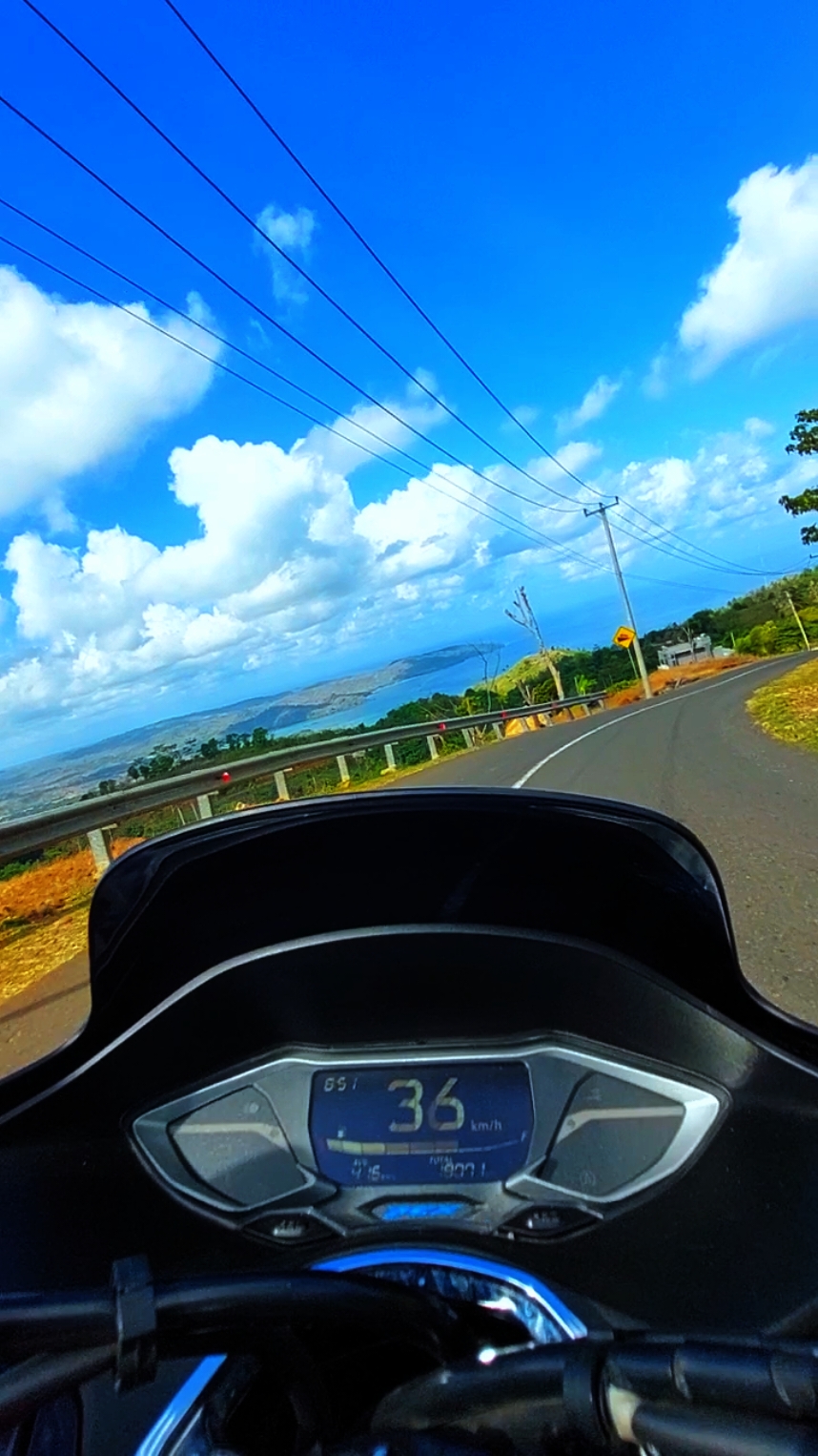 Bagian 31 Explore Geopark Ciletuh wajib FYP ini bolo, biar orang tau sukabumi itu indah 😁 viewnya juara..... #fyp  #fypシ  #viral  #Vlog  #touring  #wastory  #geoparkciletuh  #pcx  #pcx160  #pcx160indonesia  #pcx160ล้อ17แต่งสวย  #sea  #wonderfulindonesia 