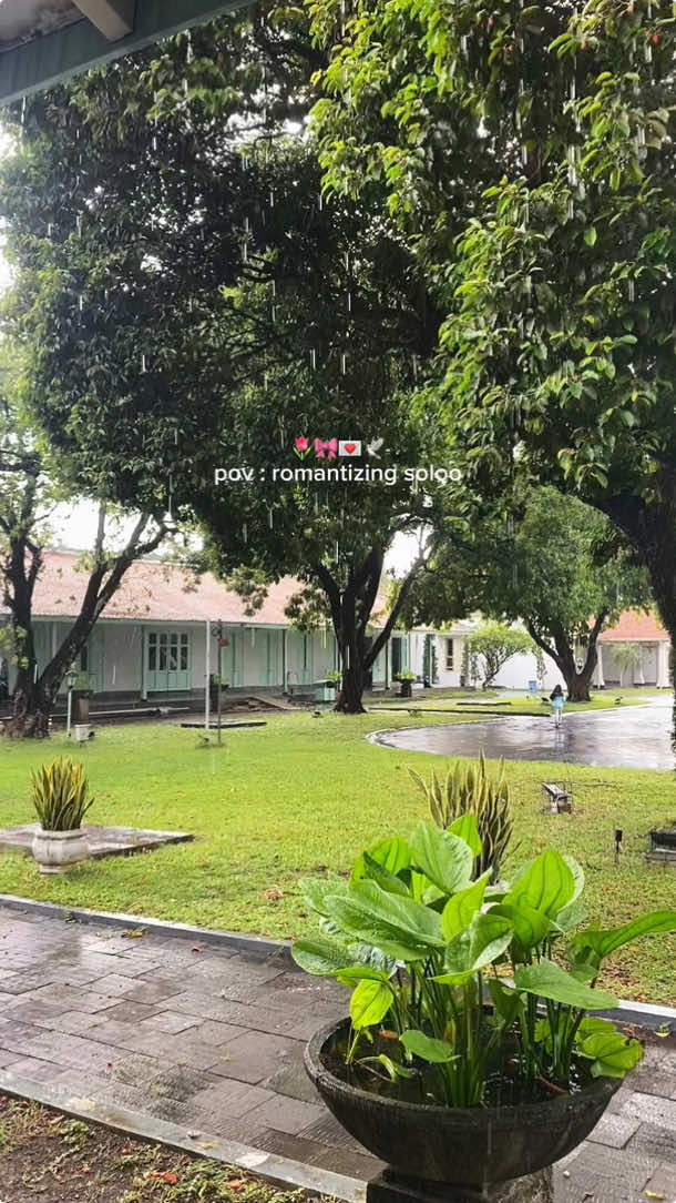 Gagal move on sama indahnya Solo🕊️✨ #rekomendasi #placetogo #surakarta #solo #exploresolo #fyp 