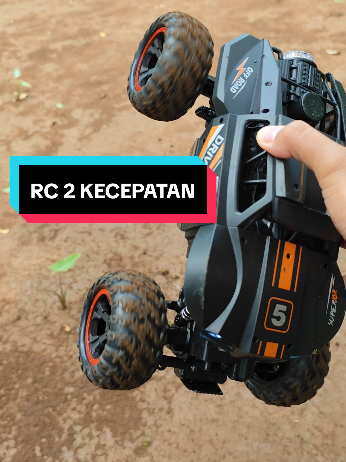 Mainan mobil remot yang punya 2 kecepatan#fyppppppppppppppppppppppp 
