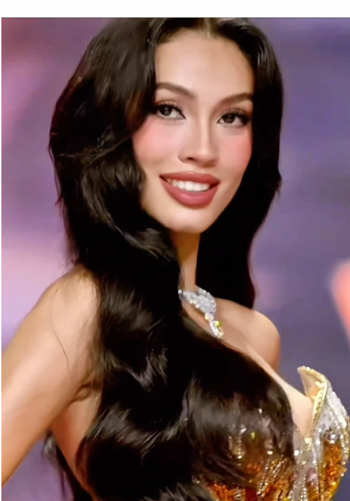 Ả ta đẹpp#xuhuong #missuniverse #missuniversevietnam #parisbaonhi 