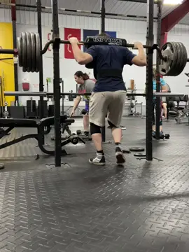 Stabalized safety bar squats! 465! #fyp #gym #GymTok #lightweight #squat 