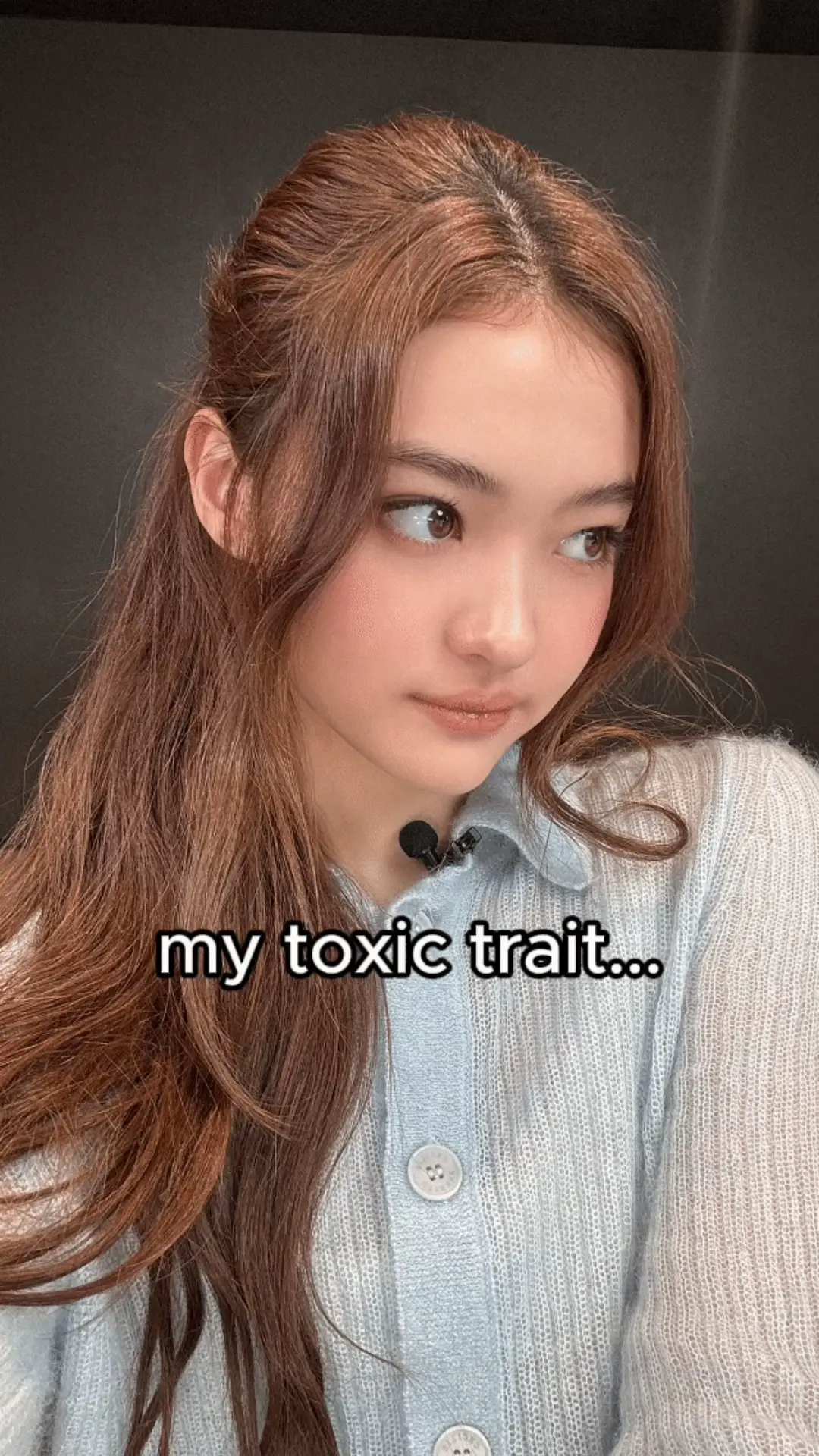 me when someone asks why i always have headaches 🤕 #MEOVV #미야오 #TOXIC #BODY #ELLA #엘라 #toxicgirlwinter  #THEBLACKLABEL #더블랙레이블