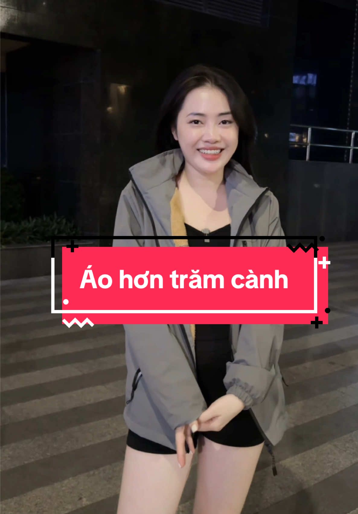 Áo gió hơn trăm cành thui các anh ơi, lót lông dày ấm ah, lạnh rùi sắm áo mới thui ạ