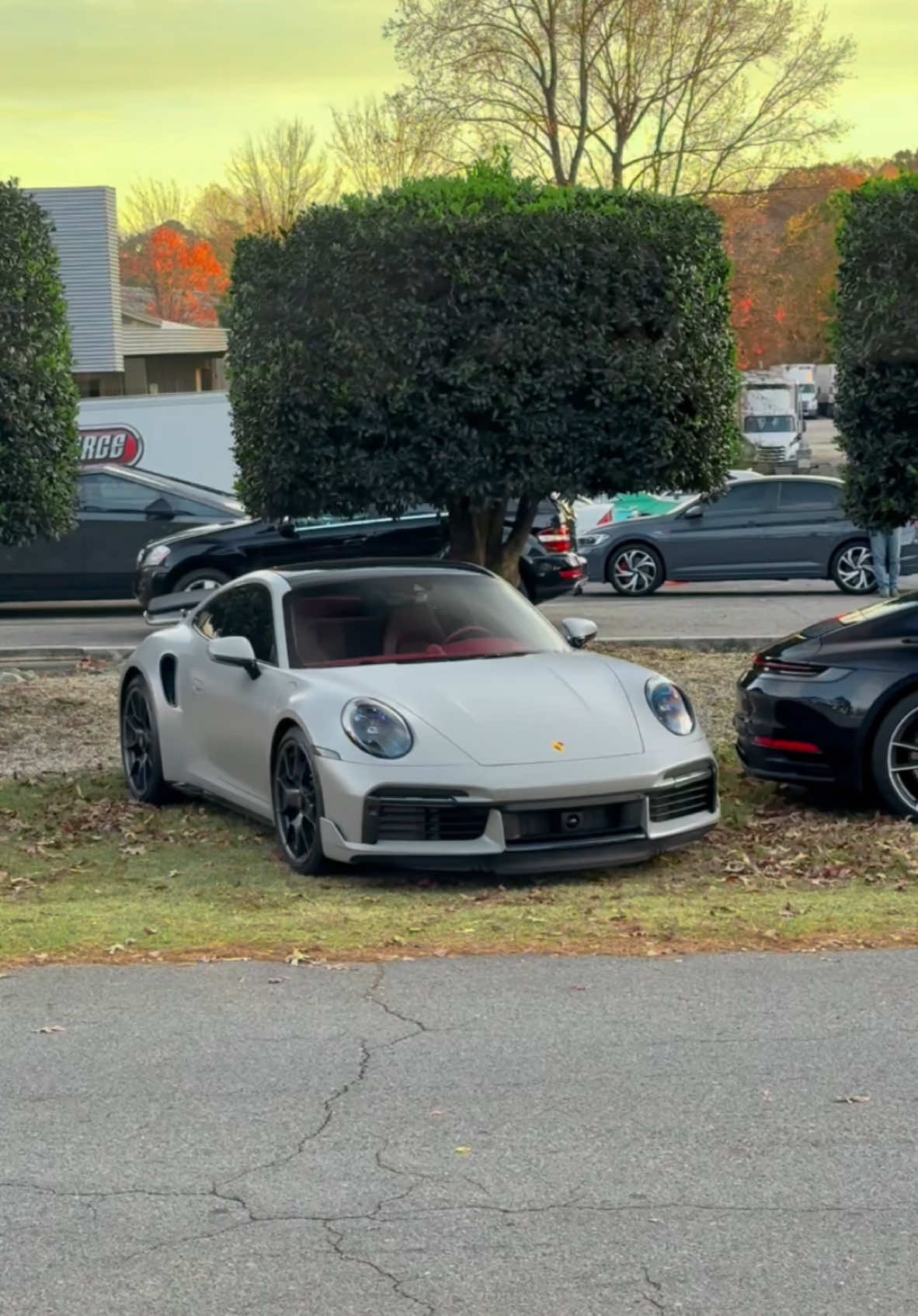 This spec is perfection… #992 #turbos #porsche #911 #fyp #viral #cars #viraltiktok 