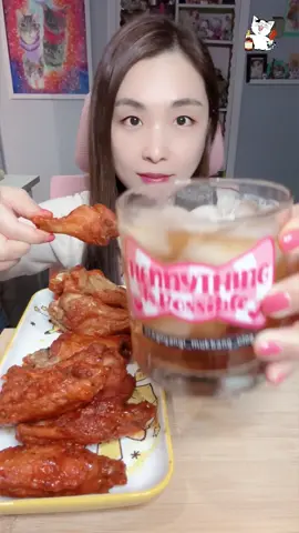 Henny&Hot Wings 🥃🍗 Henny Cups&Hats Link In Bio 😊 #henny #hennessy #hennythingispossible #cognaclover #drinking #hennythingspossible #hennessylover #liquor #drink #drinkingalone #mukbang #food #eating #wingstop #hotwings 