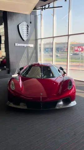 Koenigsegg Jesko Absolut  #koenigsegg #koenigseggjesko #dubaicars #carspotting 