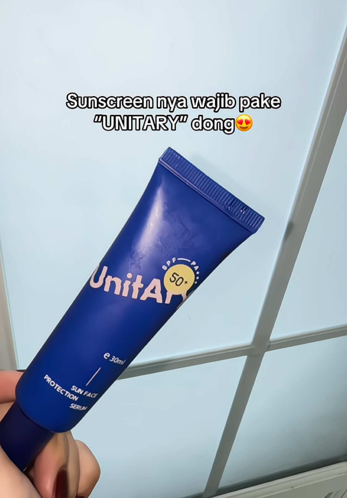 sumpah wajib sih cobain sunscreen ini ringan bngtt di wajah mna glowing finish 😍 #basicskincareroutine #sunscreenviral #sunscreen 