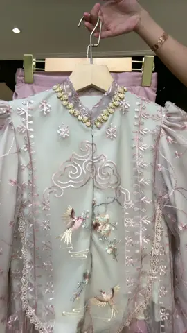 yuu beb jangan lupa join live , kita selalu ada yang terbaru dan nikmati promonya✨🥰 #kebayakondangan #fyppppppppppppppppppppppp #kebayawisuda #kebayacoquette #onesetkekinian #ootdfashion #fypシ゚ #bombshellstores #kebaya 