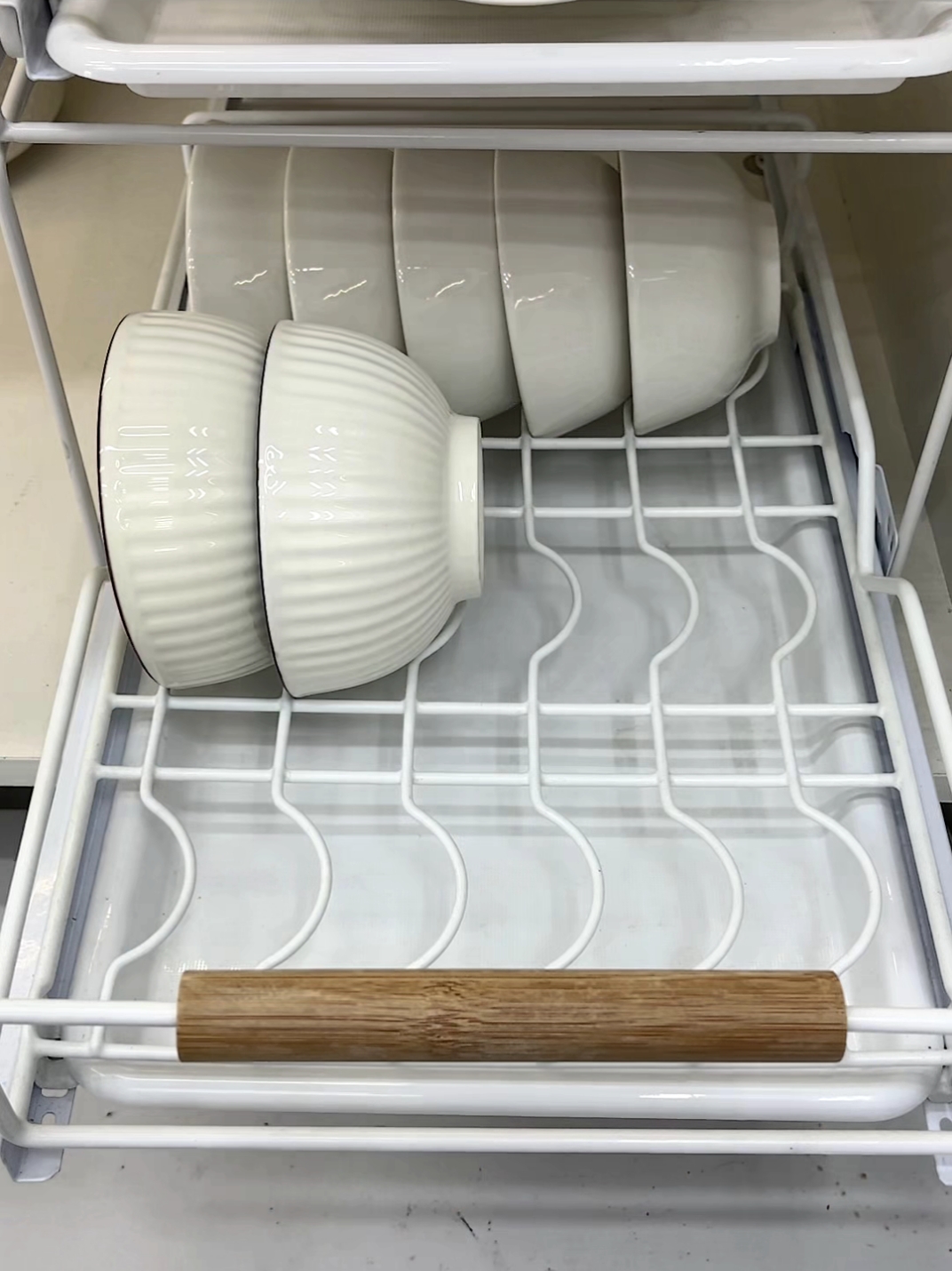 unique home accessiores and kitchen dish rack 😍#kitchen #amazon #amazonfinds #kitchenstorage #kitchenstoragerack #homeitmes #goodthings #storagerack #rack #dishrack #dish #tiktok #fyp #foryou 