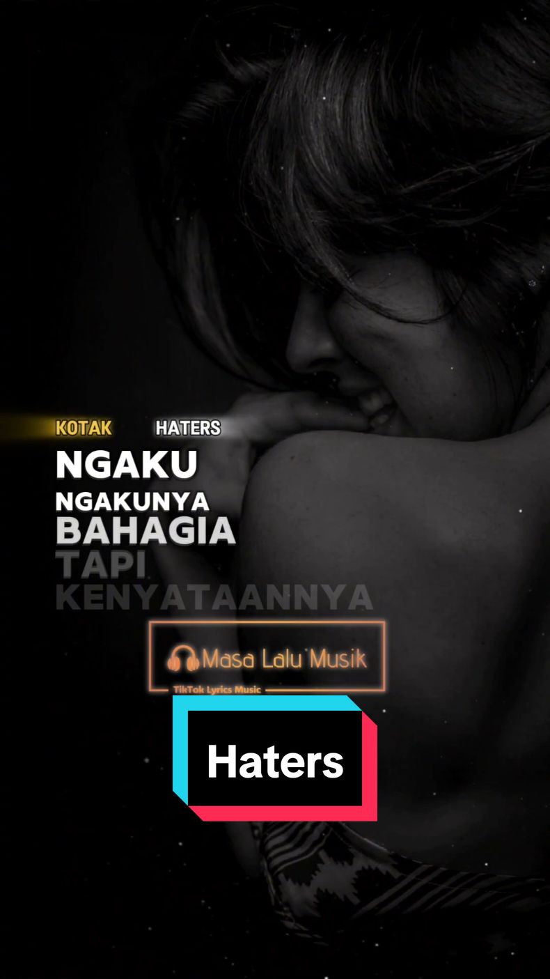 Haters - Kotak (2016) . . Ini adalah VT Versi Remake dengan tujuan pembuatan Template Lirik Capcut. Karena VT sebelumnya tidak dibuatkan templatenya . . Buat kamu 🫵🏻😎 yang mau tampil di VT masalalumusik, bisa langsung dm mimin. Ingat, dm mimin, bukan mantannya 😎 . . #haters #kotak #masalalumusik #lirik #liriklagu #lagu #lagupop #lagulawas #bahanswmu #request #lagu2000an #nostalgia2000an #storymu #storywa #storyig #story #templatelirik #templatecapcut #template #CapCut 