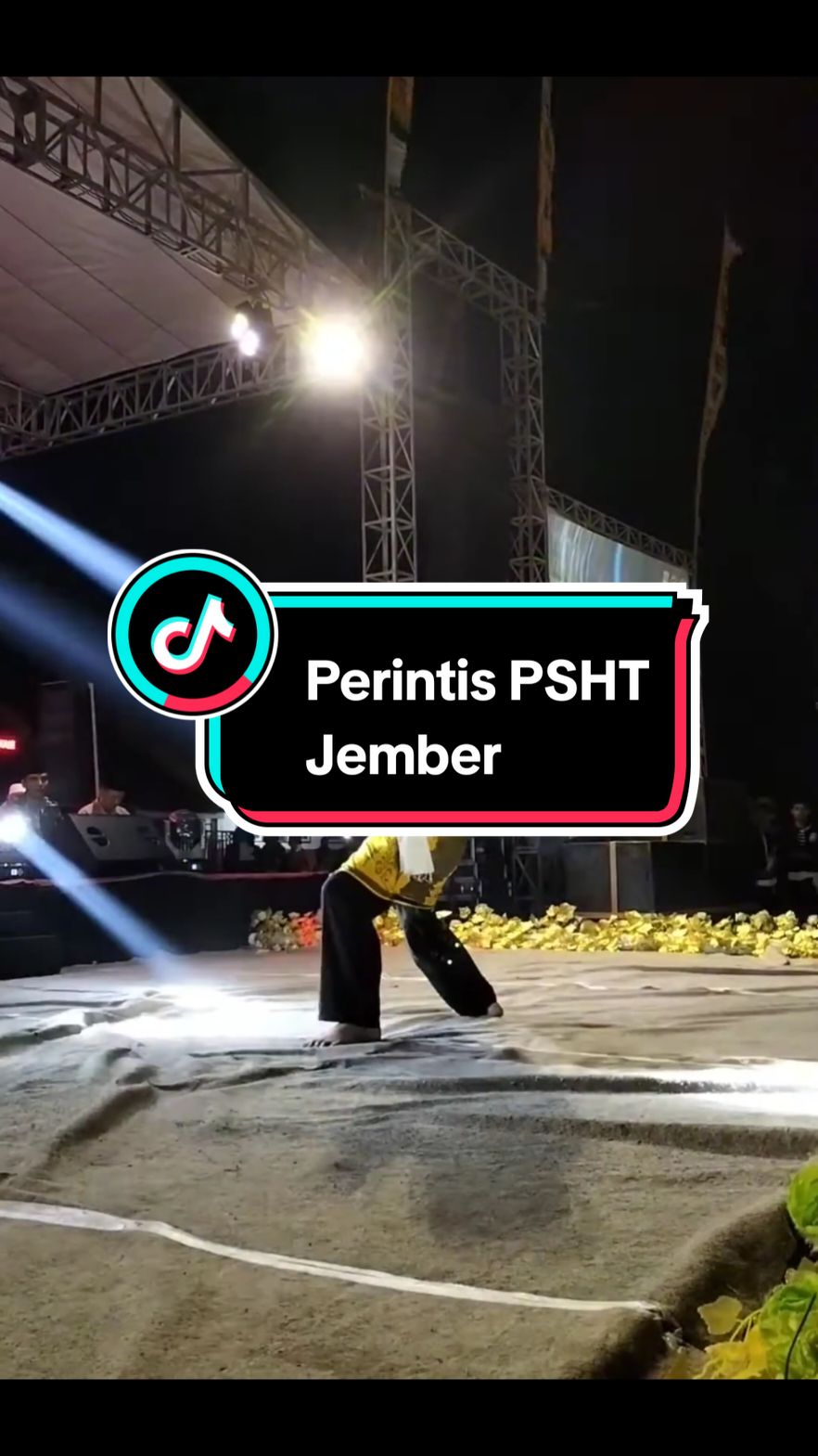 Solospel dari perintis PSHT Cabang Jember. Beliau adalah Kang Mas Fajar Sukmono.  #fyp #pyf #foryoupage #beranda #abcxyz #psht #psht1922 #pshtstory #shterate #pshtindonesia22 #pshtjember #pshtcabangjember 