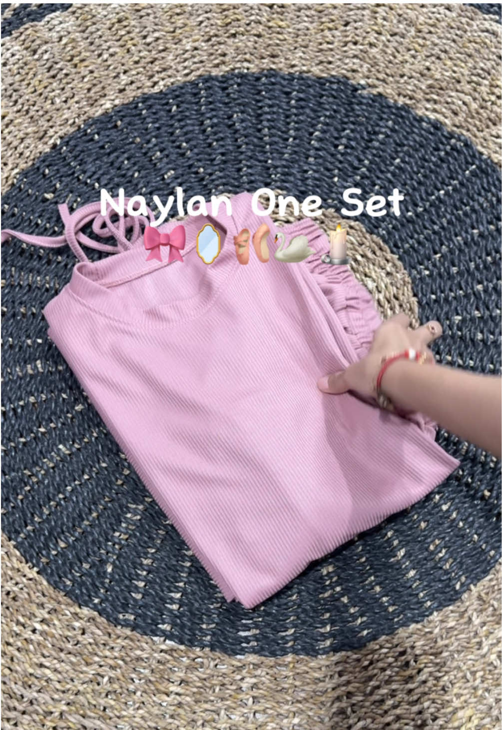 Nayla one set bahan knit rib. Pokoknya kamu wajib punya dilemari 🥰😍. #OOTD #outfit #oneset 