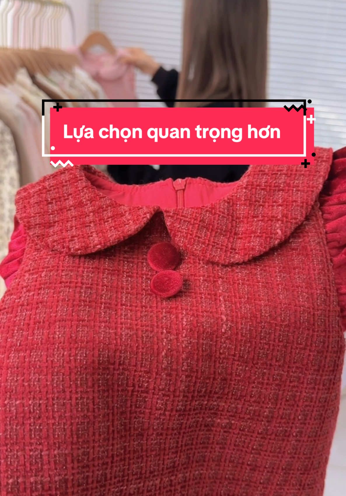 Đỏ hay hồng Mom thích màu nào hơn?? #xuhuong #xuhuongtiktok #TikTokAwardsVN #vaybegai #vay #vayxinhchobe #thoitrangtreem #vaythudong #embeyeu 