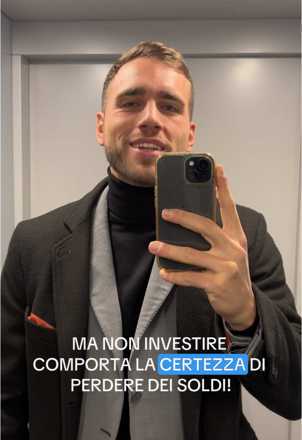 AFORISMI SULLA FINANZA: “Investire comporta il tischio di perdere soldi, non investire comporta la CERTEZZA di perdere soldi!”. MA IN CHE SENSO?! Mai sentito parlare di INFLAZIONE? L'INFLAZIONE È L'AUMENTO GENERALE DEL LIVELLO DEI PREZZI CHE PROVOCA UNA RIDUZIONE DEL POTERE D'ACQUISTO DEI CONSUMATORI. L’obiettivo delle banche centrali e quello di tenerla controllata, mediamente intorno al 2%; ció significa che i nostri soldi fermi sul conto corrente PERDONO OGNI ANNO intorno al 2% del loro potere d’acquisto. COME POSSIAMO DIFENDERCI? INVESTIRE PARTE DEI PROPRI RISPARMI è una valida soluzione per contrastare gli effetti dell'inflazione e mantenere stabile il proprio potere d'acquisto. Gli INVESTIMENTI FINANZIARI vengono ASSOCIATI SOLO AI RICCHI MA NON È COSÌ! L'obiettivo principale di tutti dovrebbe essere almeno quello di investire per combattere l'inflazione. SE TI HO SPAVENTATO ABBASTANZA ALLORA NON RIMANDARE, SCRIVIMI PER FISSARE UNA CONSULENZA FINANZIARIA GRATUITA! #finanza #consulentefinanziario #consulenzafinanziaria #investimenti #strategia #risparmio #inflazione