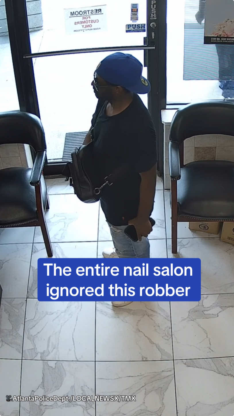 This has to go down as the worst robbery in history 😂🤦   🎥 Atlanta Police Dept./LOCAL NEWS X /TMX #crime #fail #cops #news 