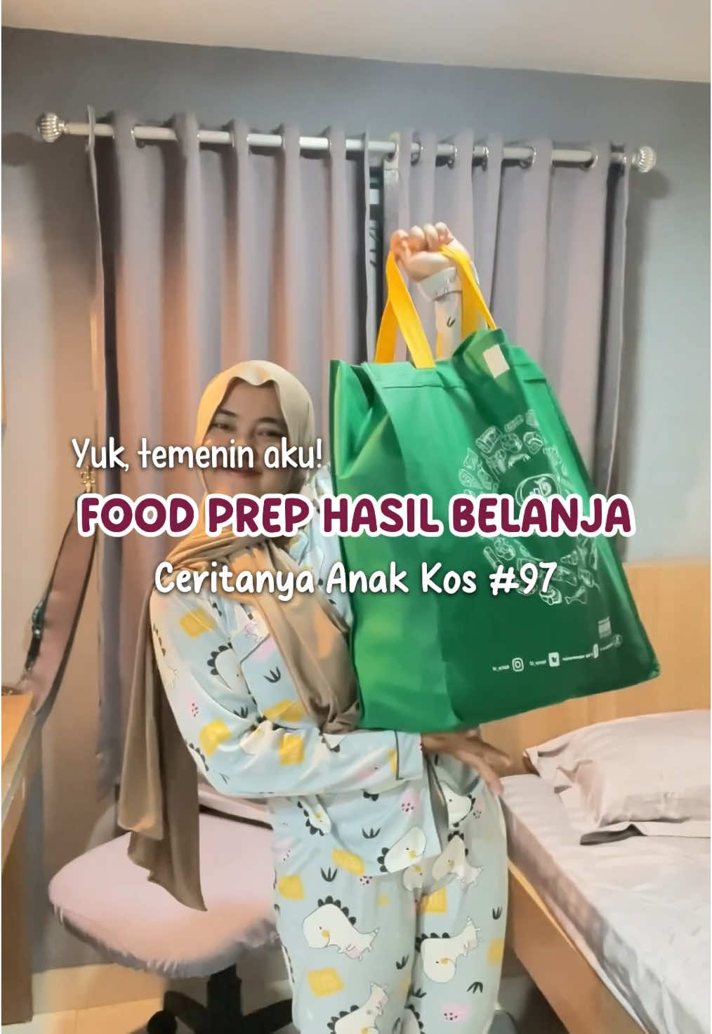 Hasil belanja dari tiptop kemarin langsung aku foodprep di food container yang aku beli di @Lazada Indonesia 😽💗 #anakkos #ceritanyaanakkos #lazada #foodprep 