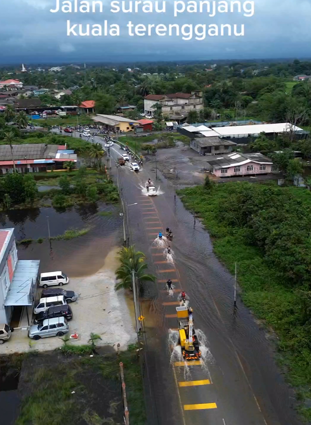 Banjir jalan surau panjang menghala cendering & bukit payung kuala terengganu #banjir  #jalanbanjir  #kualaterengganu 