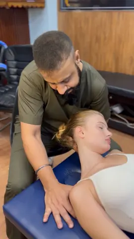 Chiropractor gives the LOUDEST back crack EVER!! . #chiropractor #cracking  #chiropractic #crackingbones #asmr #asmrsounds #chiropractic #realexperience #tiktok #foryou #satisfyingvideo #insane #reels