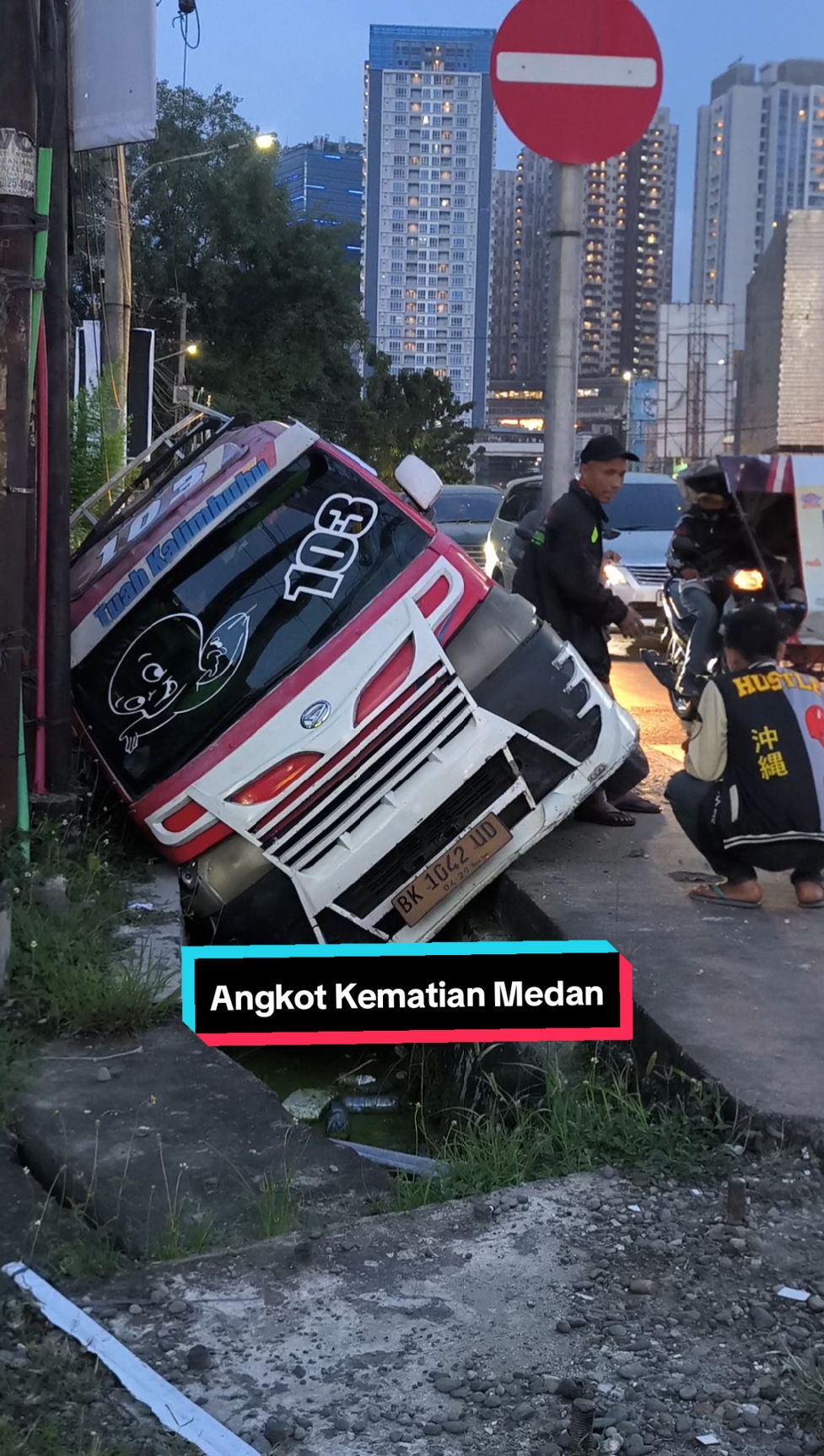 apa harapan kelen sama supir angkot #medan #angkotmedan #ghotamcity #medantalk #medanviral 