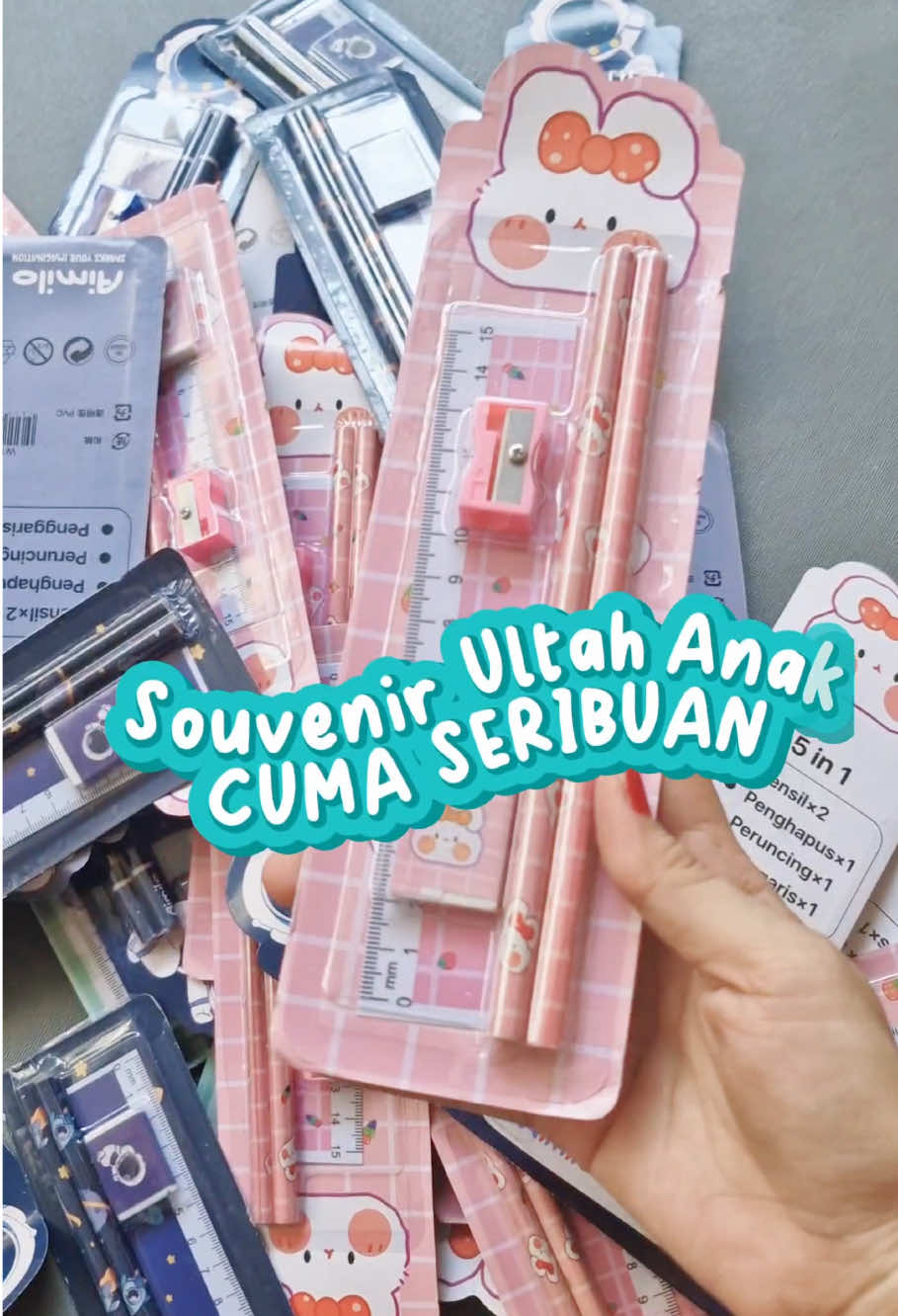 Souvenir ultah anak CUMA SERIBUAN, bisa juga jadi ide berbagi Jumat berkah di sekolah anak nih bund… #souvenir #souvenirultah #ultahanak 