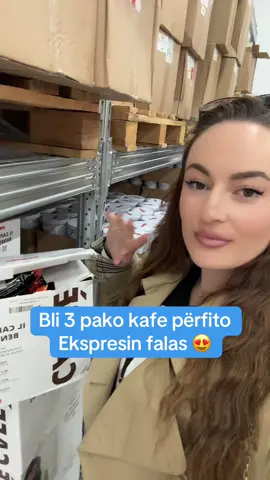 Me blerjen e paketës promocionale, paguani kafenë dhe merrni falas Ekapresin që ju mbetet në pronësi pa detyrimin e blerjeve mujore! Me blerjen e 3 konfeksioneve të kapsulave të kafesë me ekstraktin e çmuar të Ganoderma lucidum, do të merrni një makinë kafeje eksprea 