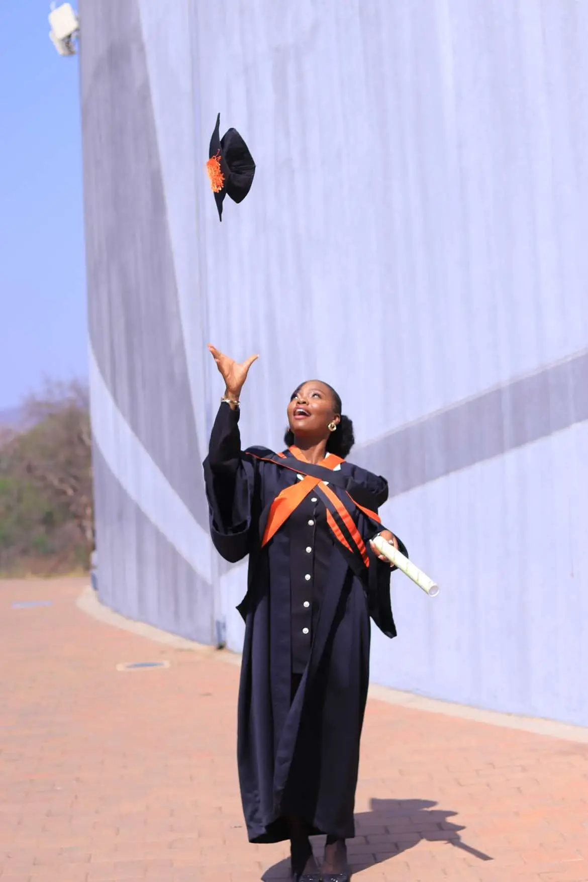 Crèche graduations VS Masters Graduations. 😂😭 Mma, I don’t know about this outfit and the SHOES😭😫