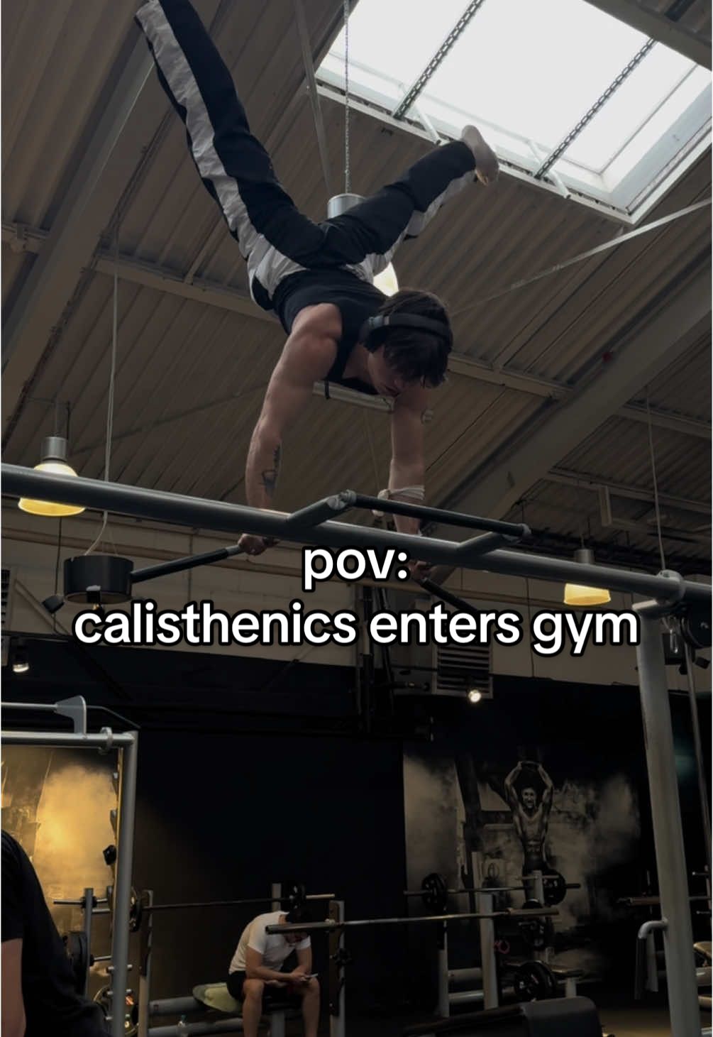 Was kinda scary at first  #calisthenics #GymTok #Fitness #strenght #bodyweight #balance