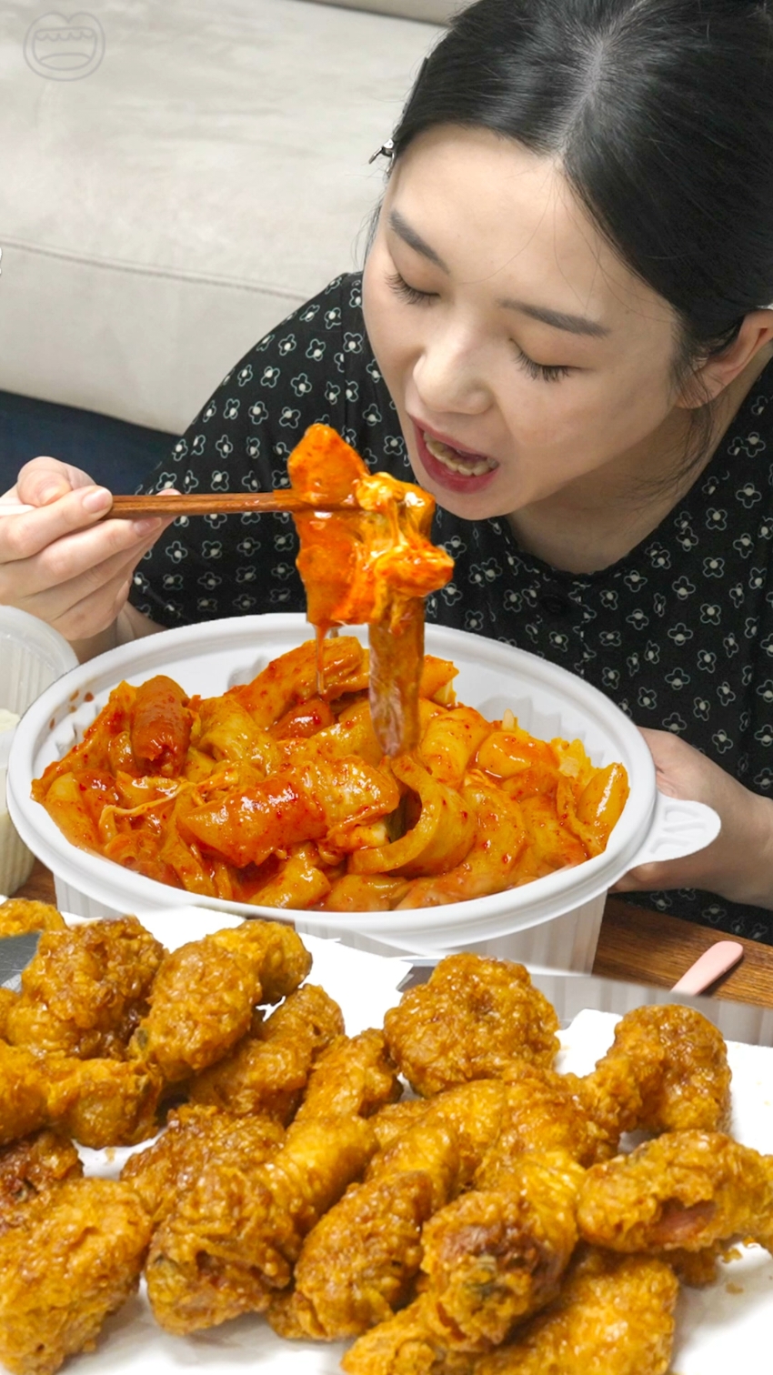 이건 진짜 못 참지~ 엽떡,허니콤보 #tteokbokki #koreanchicken 