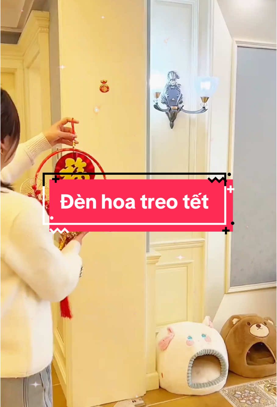 Vòng hoa có đèn led trang trí tết 🌸 ##decortet##donnhadontet##trangtritet##tet2025##dentreotet##ngheodontet