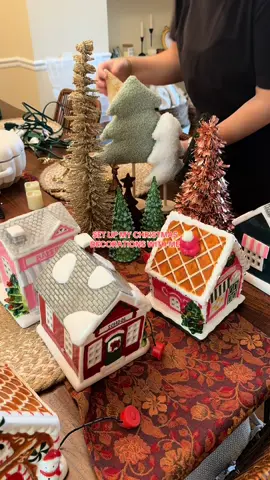 Set Up my Christmas Decor with me🎄❄️ #christmasdecor #christmas #christmastok #christmasdecorations #ltk #ltkseasonal #timelapse #holidaytiktok #holidaytiktok 