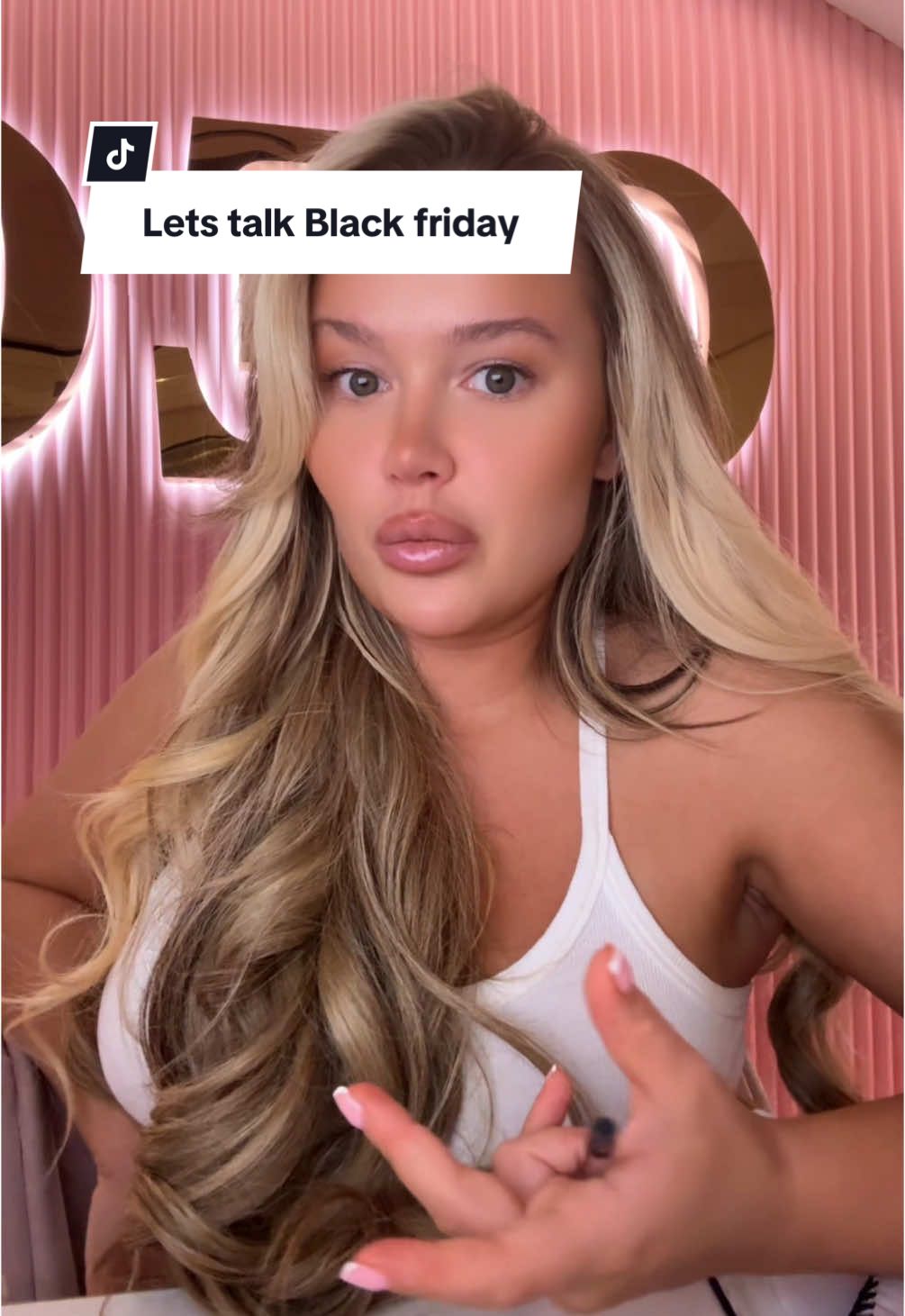 Lets talk Black Friday 💓💰 #plouise #blackfriday #blackfridaydeals #plouise_makeup_academy #plouisemakeup 