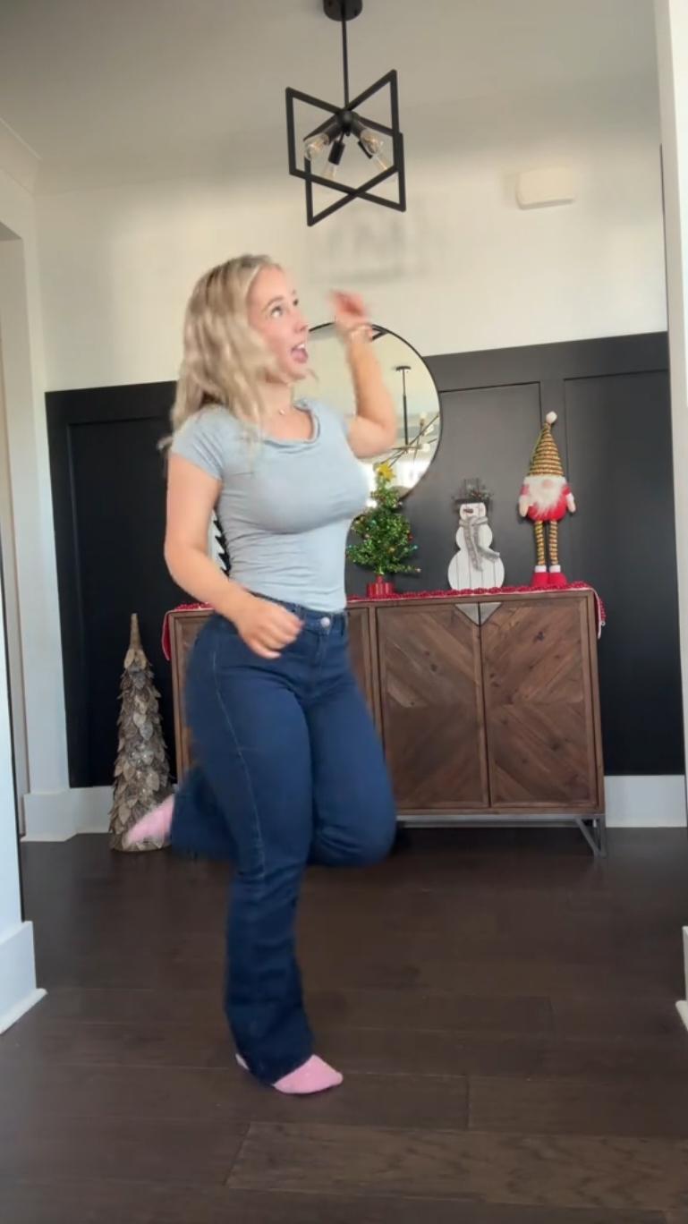 #TuesdayMood @ash :) 😻🔥 #Scandalbeauties - #fyp #foru #dancechallenge #shakeit #twerk #dancer #blonde #blondesdoitbetter #baddie #bad #badgirl #wicked #thanksgiving #ekko #friendsgiving #elphaba 