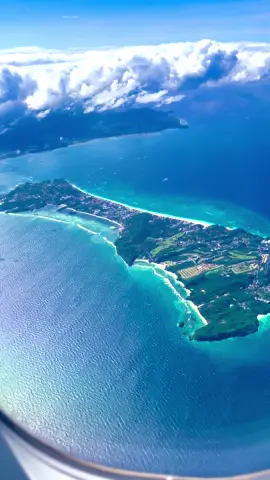 Cebu - Caticlan flight✈️. Request for a window seat (left side) and this is the view!!🌊 #Boracay #cebucaticlan #caticlan #cebu #caticlanairport #ph 